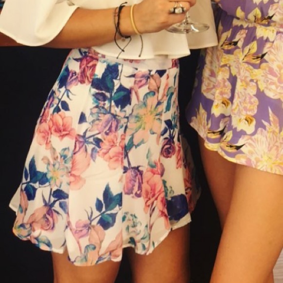 Show Me Your MuMu Dresses & Skirts - SMYMM Perfect condition Floral Skater Skirt❤️
